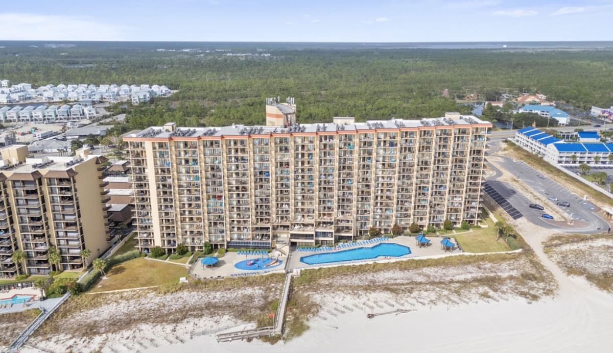 Resort Phoenix V